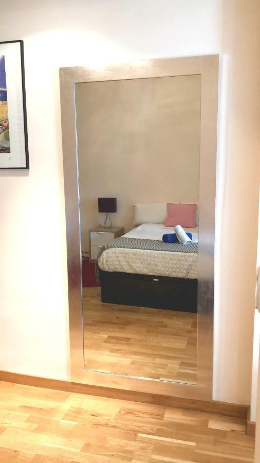 Modern And Lovely In Chueca Appartement Madrid Buitenkant foto